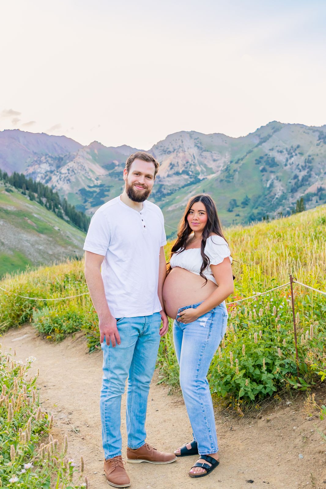 Maternity photo hover